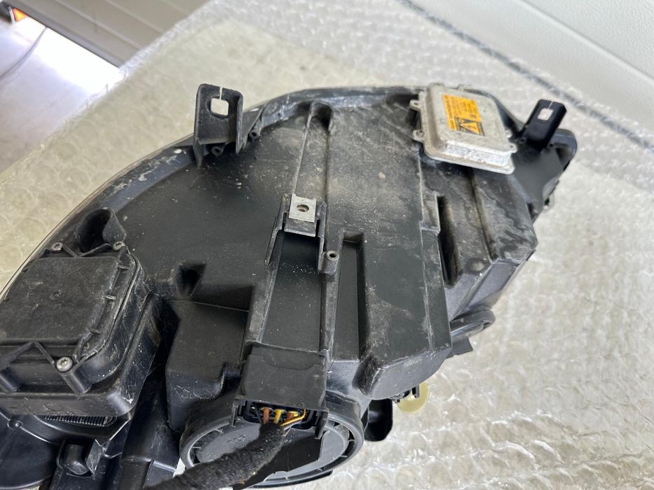 Фарове за БМВ х6 ксенон/завиване