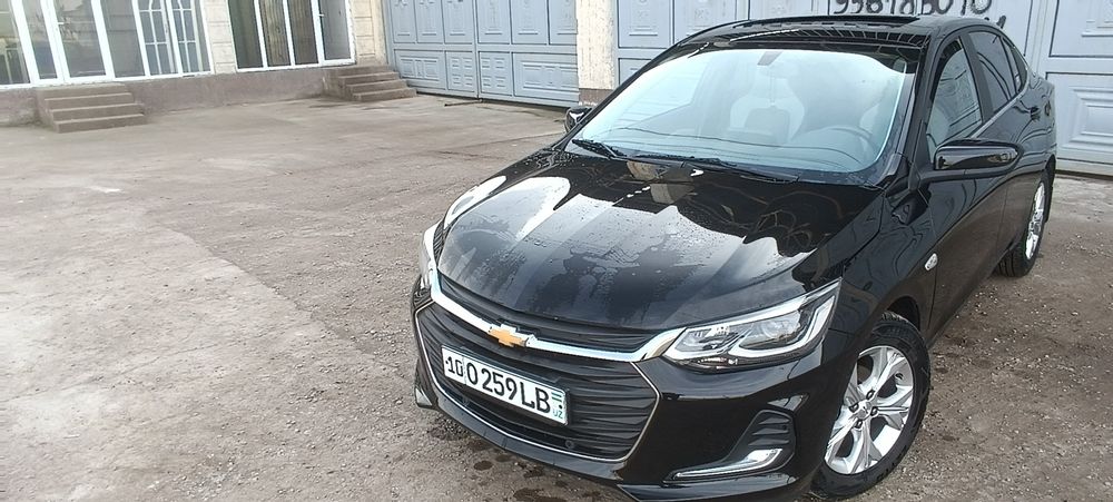 Продается Chevrolet Onix Premier 2 turbo AT PLUS -2024