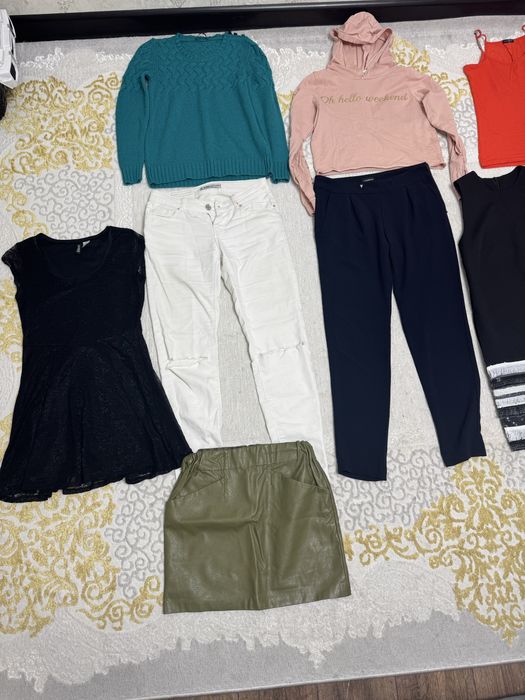 Отдам много женских вещей