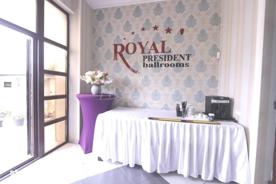 De vanzare –  Cladire comerciala - Pensiune – Restaurant – Ballroom –