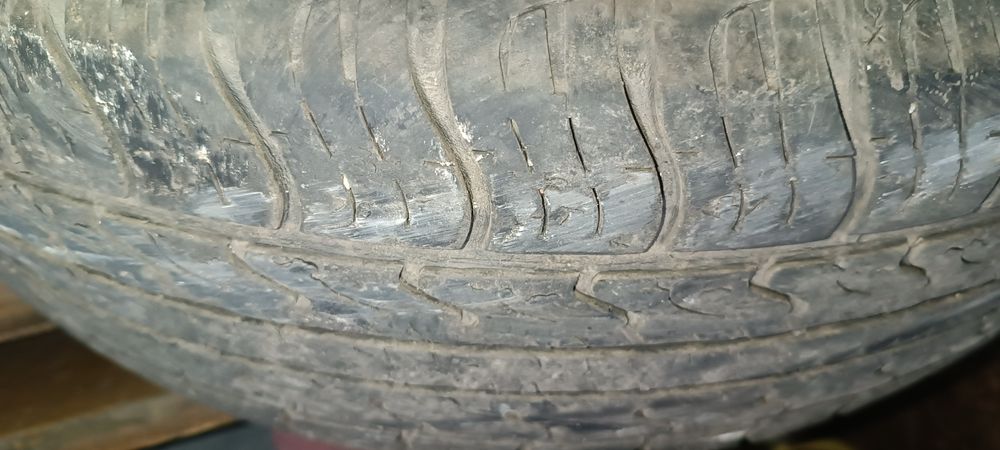 Летние шины R17 Б/У