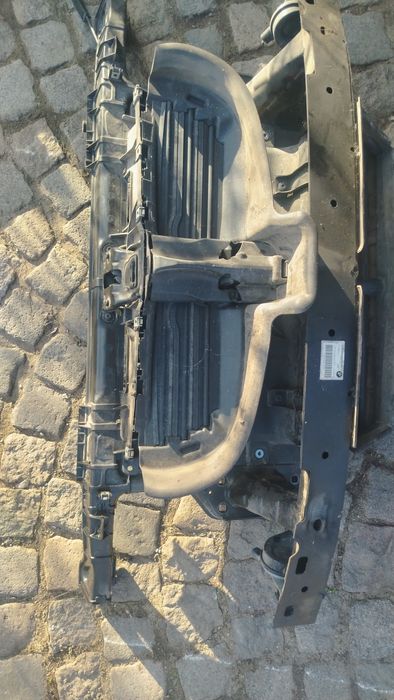Маска ( очиларка ) , греда МВ е81 е87 / BMW E81 E87
