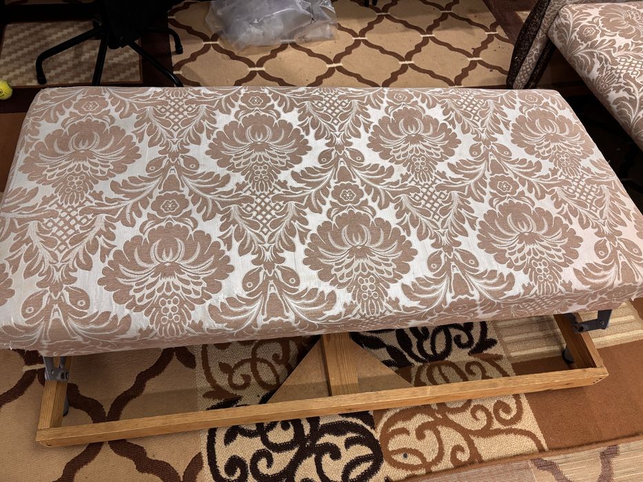 Продам диван с креслом