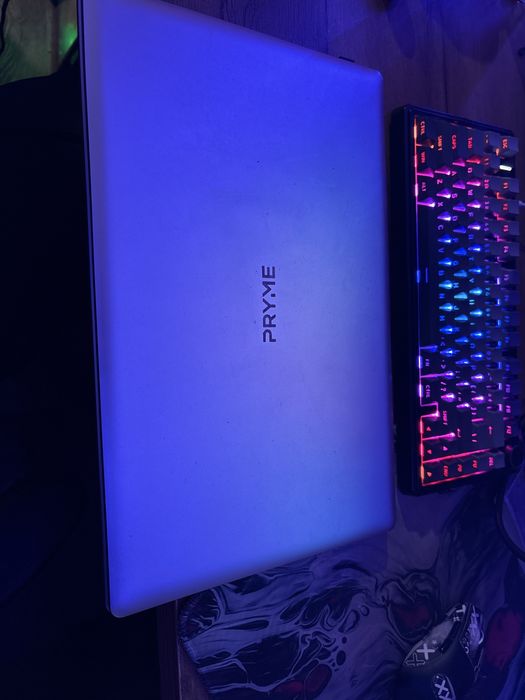 Продам ноутбук новый