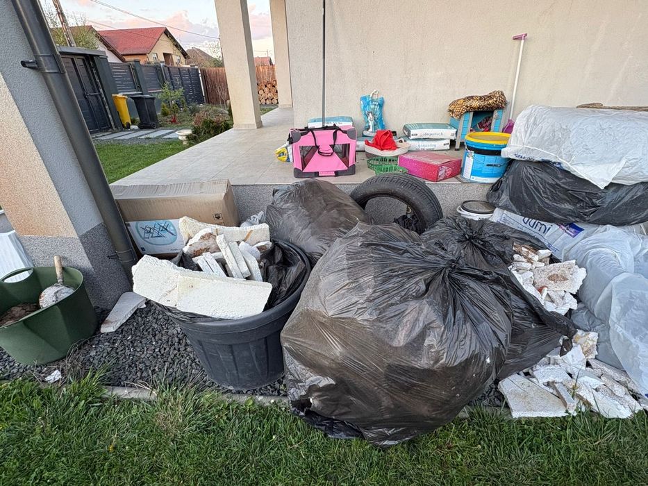 Facem debarasări complete în gospodarii