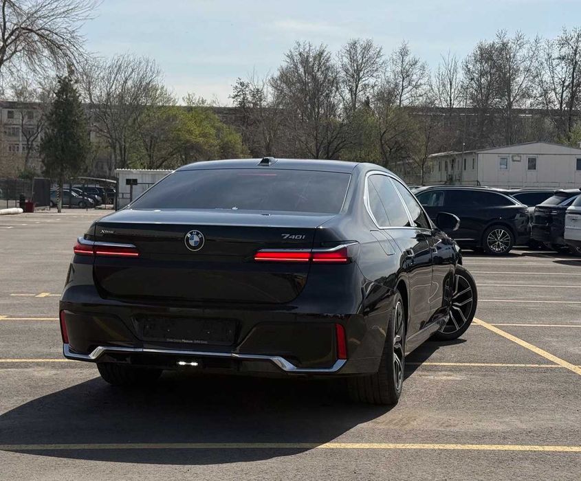 BMW 740i msport plus new