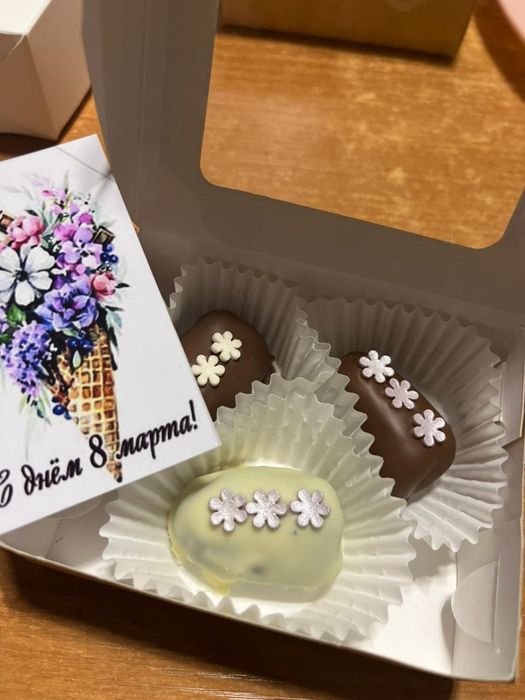 Финики в шоколаде