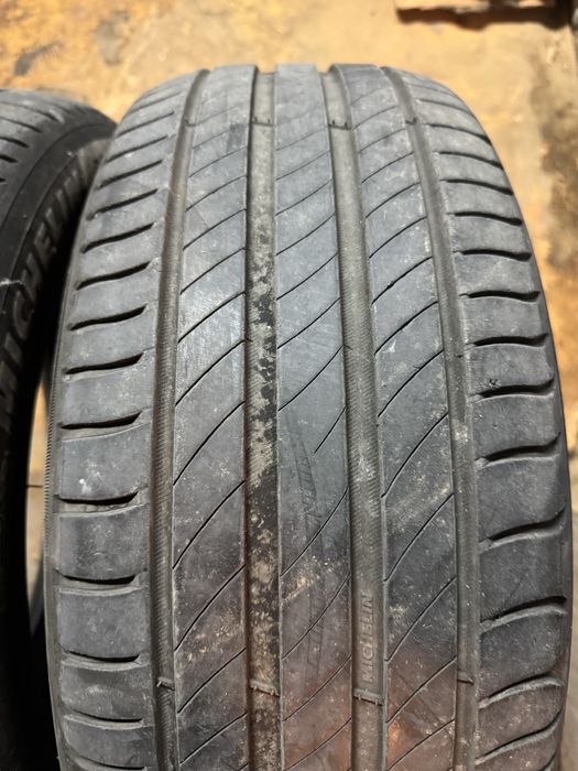 205/55/16 Мишелин 2 броя