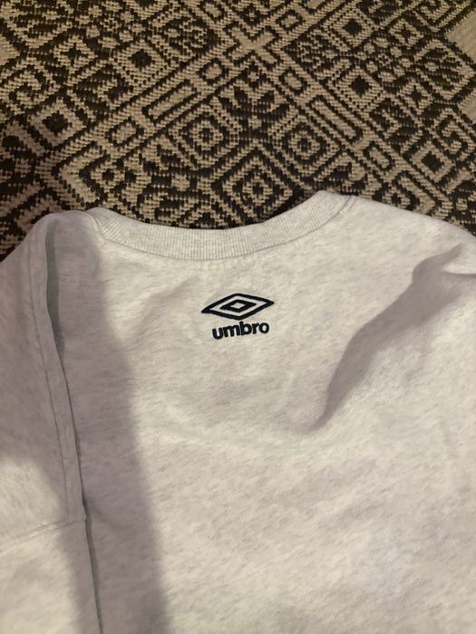 продам оригинальный свитшот UMBRO