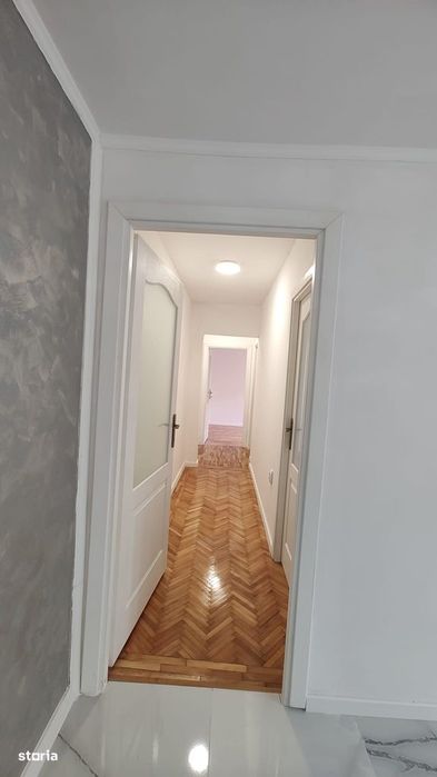 Vând apartament 2 camere,modificat în decomandat, etajul 1, Gojdu