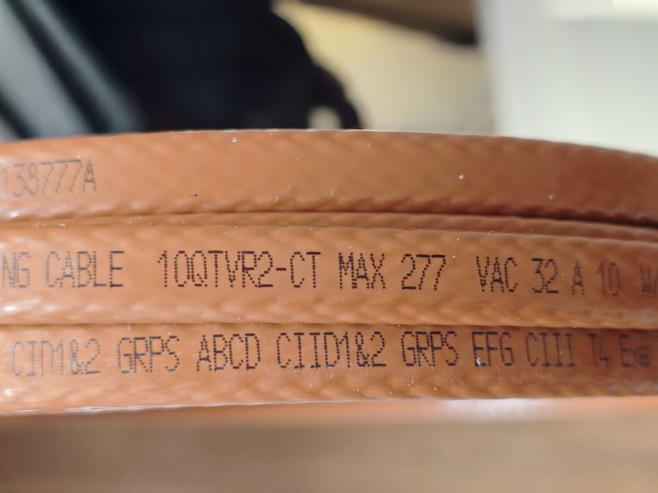 Греющий кабель Raychem