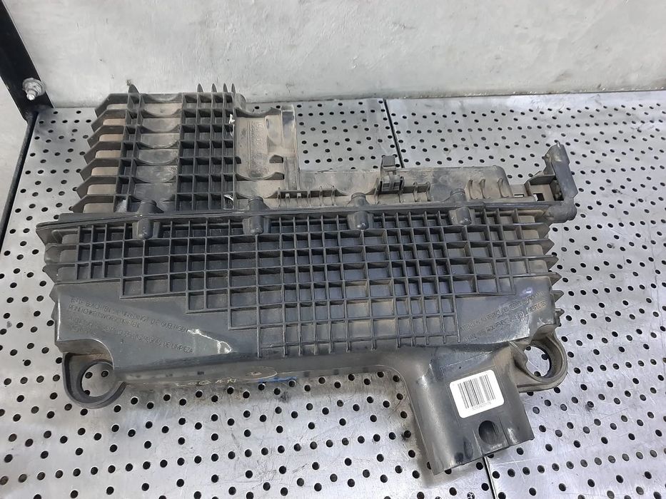 carcasa filtru aer 1.5 dci dacia logan 1 ls  8200298161