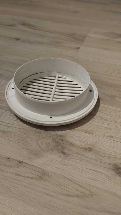 Grila hota sau ventilatie - transport gratuit