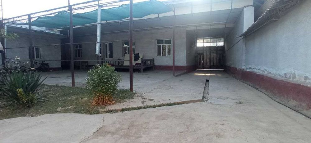 Срочно Уй сотилади Дукони билан Янгиюльда