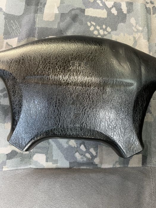 Руль Митсубиси Каризма