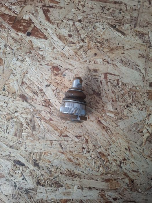 Продам запчасти от Mercedes 124