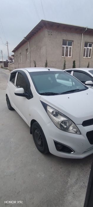 5000$ спарк 2014, газ метан.