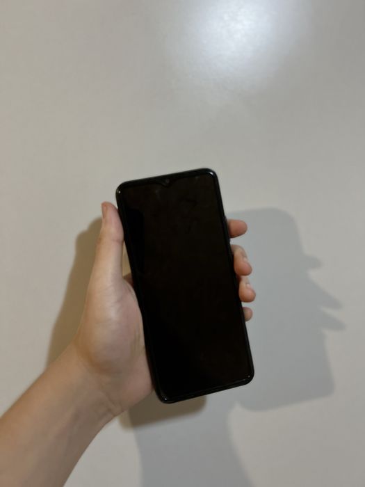 Продаю телефон б/у