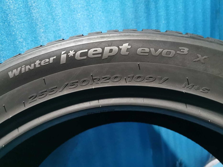 255/50 R20 - hankook m+s 4 bucati