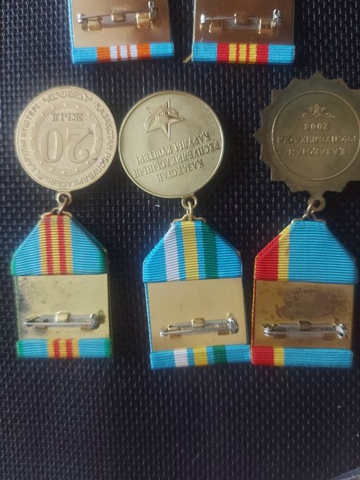 Значки  знаки Казахстана.
