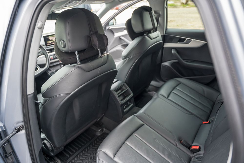 Vând Audi A4 S-Line