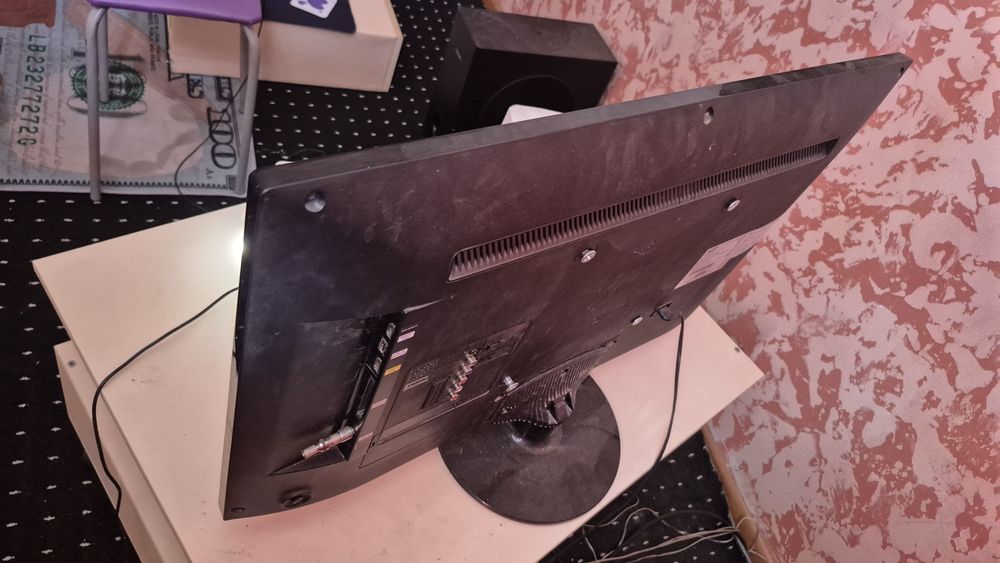 Телевизор 2 штуки