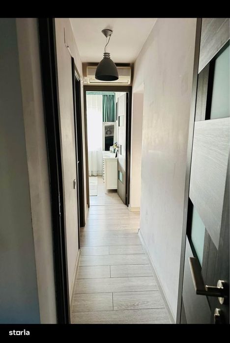 Apartament cu 4 camere - zona centrala