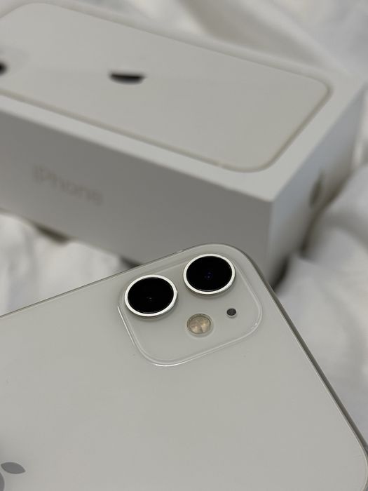 Apple iPhone 11, 128GB, Alb