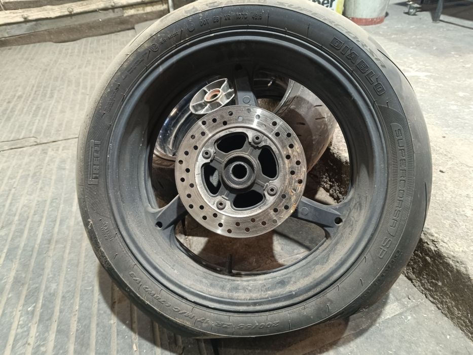 Vând piese honda cbr 1000rr sc57 2006