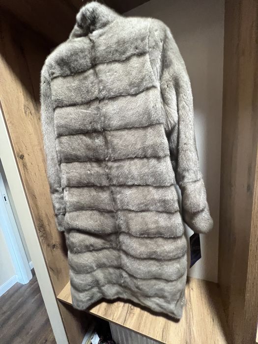 Продам шубу как новая