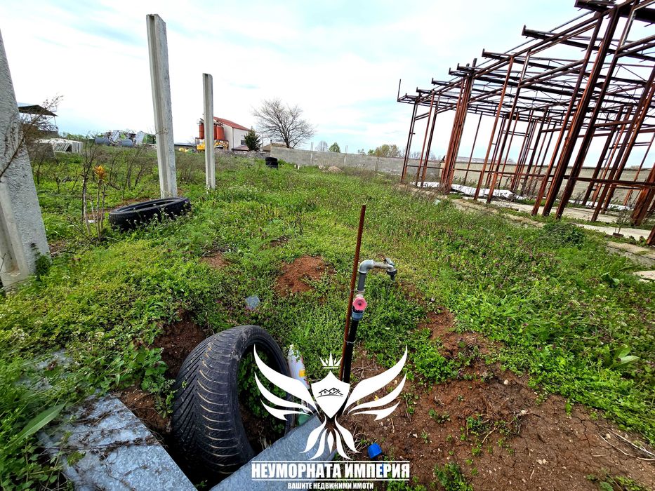 Продавам парцел 1709кв сграда 100кв промишлена зона север село Болярци