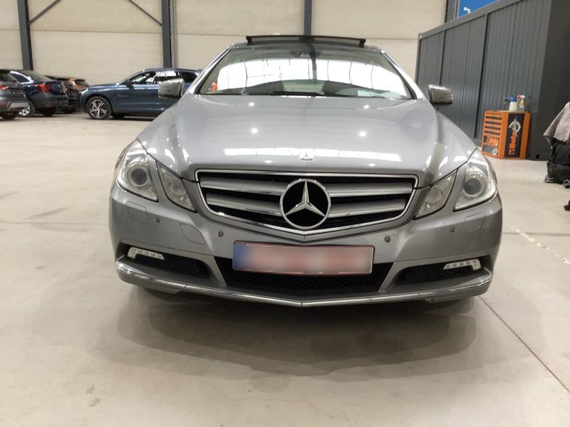 Mercedes-Benz E-Klasse E 220 CDI BlueEfficiency Elegance 2011