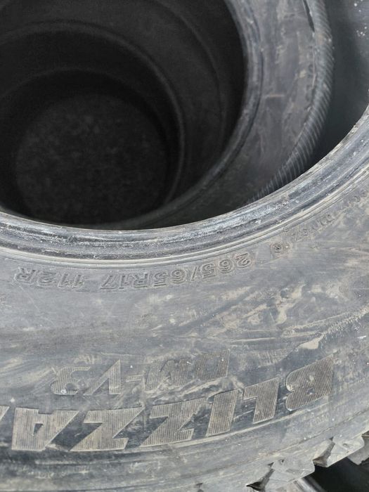 265/65 r17 de iarna 4 buc f bune BRIDGESTONE