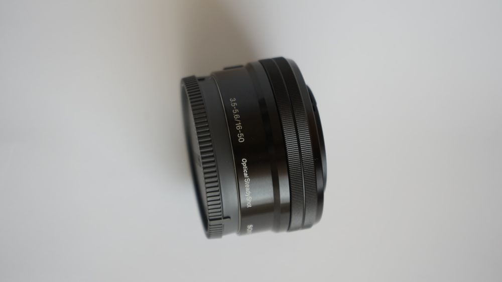 Като нов Sony 16-50 mm OOS F3.5-5.6 E-mount kit Обективът сони