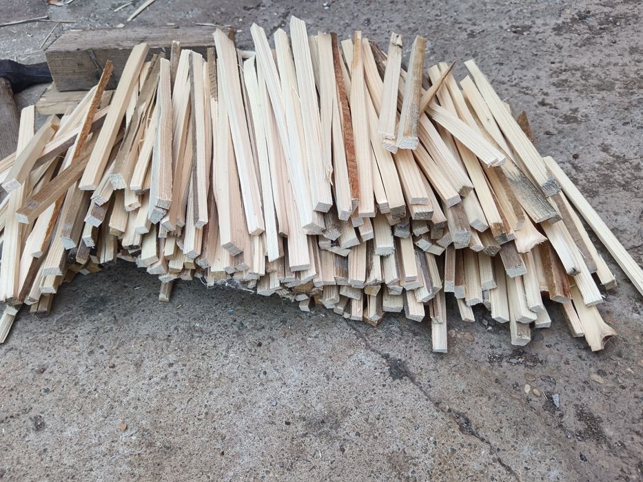 Lemn pt. aprinderea focului(brad)