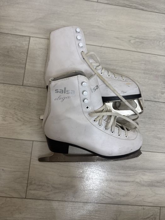 Продам коньки детские