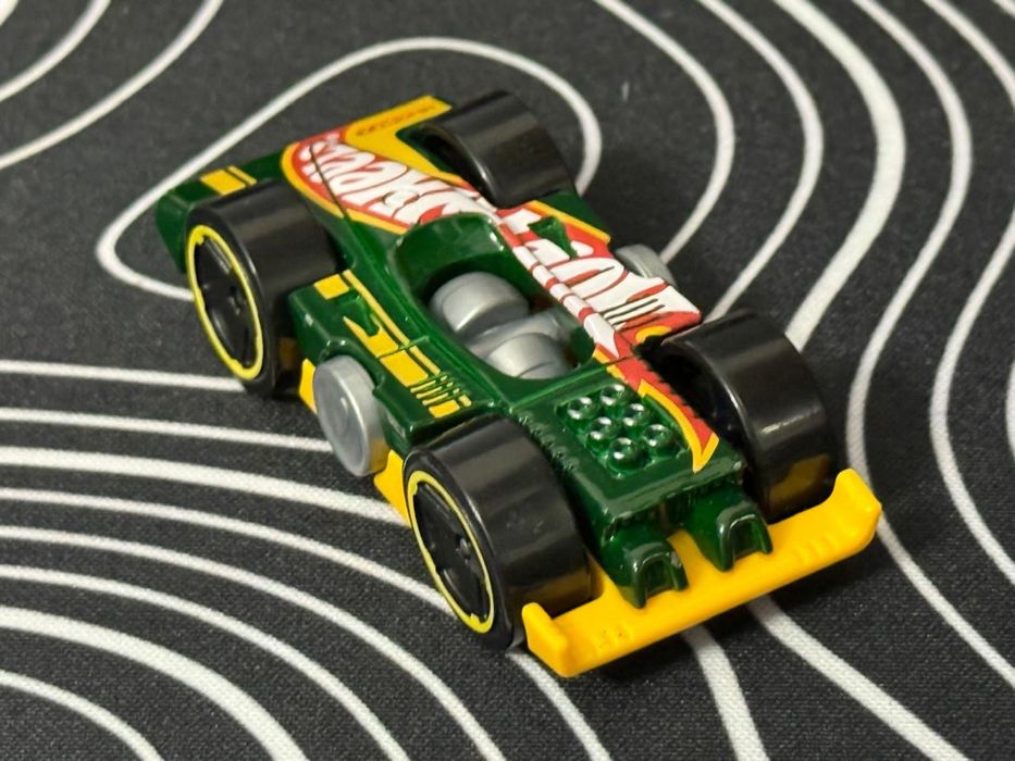 Машинки hot wheels