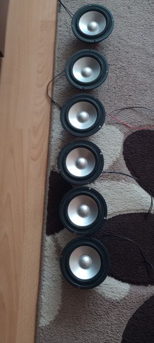 Difuzoare in stare foarte bună