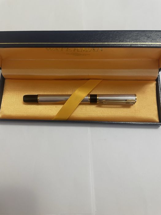 Stilou Waterman Laureat France penita F placat cu Argint stare f buna