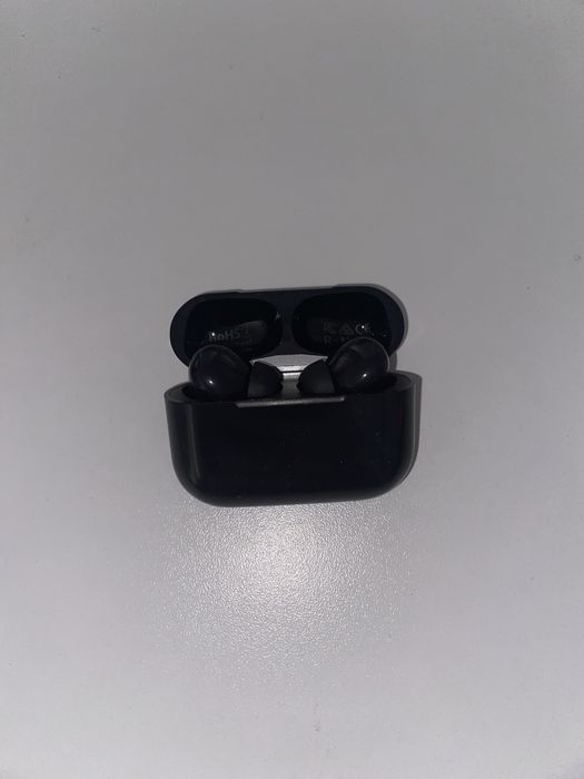 Casti negre cu bluetooth