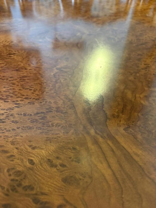 Стол для гостиный