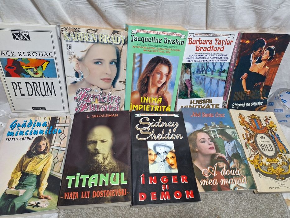 Carti     de   citit .