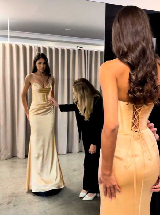 Rochie superbă, aurie, mărimea XS