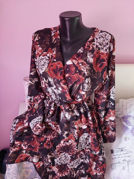 Много красива рокля