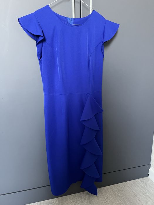 Платье нарядное.