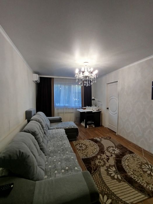 Продам трёхкомнатную квартиру