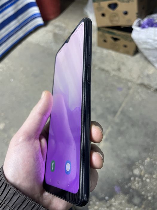 samsung a12 128 gb holat rasmda korsatilgan