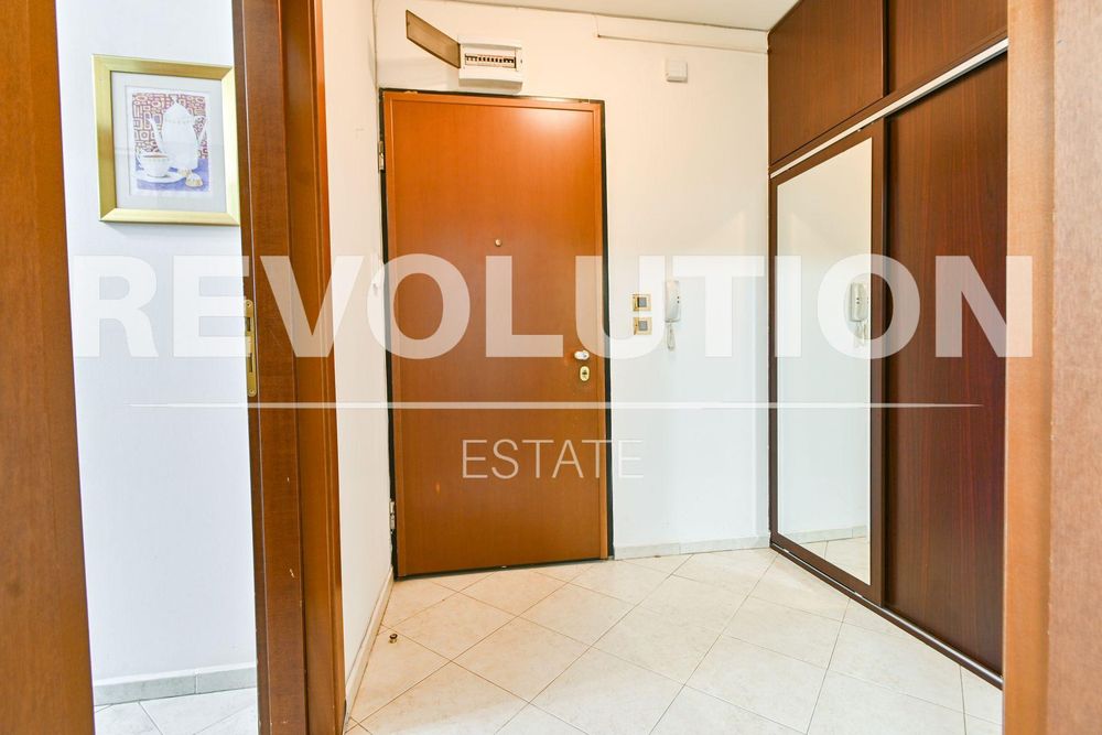 Тристаен апартамент в ж.к. Манастирски ливади.