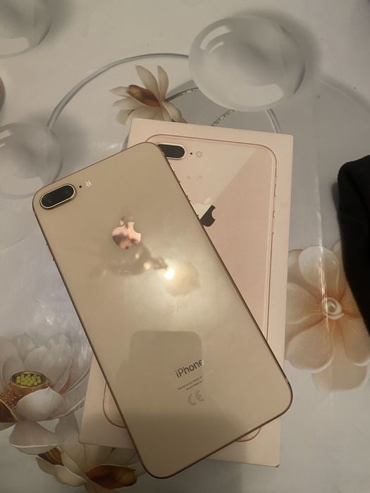 Продам айфон 8+ 64gb