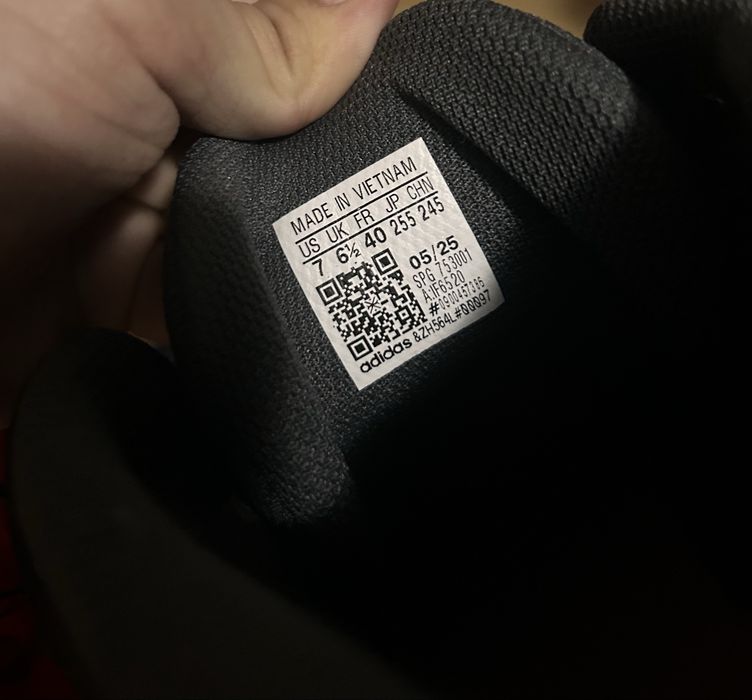 Adidas terrex AX4R MID K